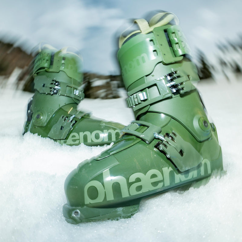 Green freeride and touring ski boots phaenom fr 110 on snow