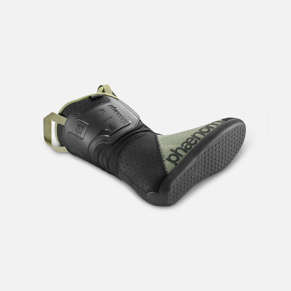 Green and black freeride and touring ski boot phaenom liner sole shot
